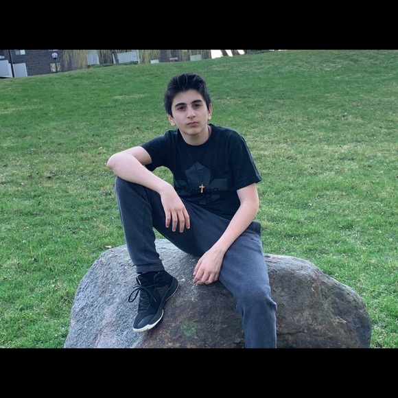 Meet your Posher, Robert - Picture 1 of 1